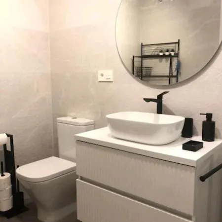 Modern Beachside Lejlighed Marbella